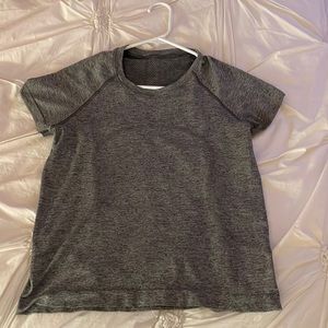 Swiftly Tech slate/white short sleeve shirt 2.0